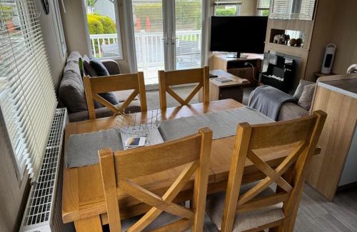 Berwick-upon-Tweed Resort | Prestige Static Caravan: Family-Friendly Getaway & Pool Access