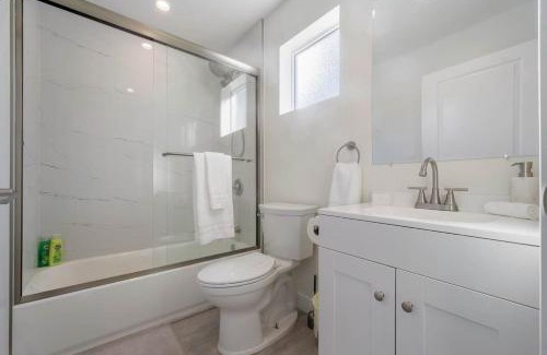 Burbank Apartment | Prestige Studio Haven at Burbank