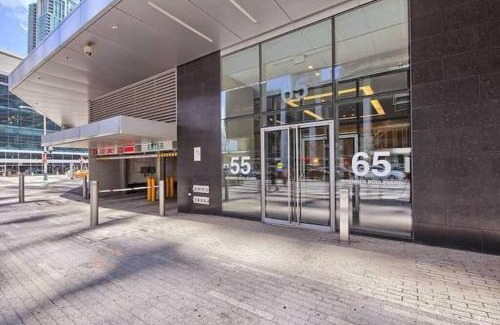 Downtown Toronto Apartment | Premier 2-Bedroom Condo Near Scotiabank Arena, Pet Friendly
