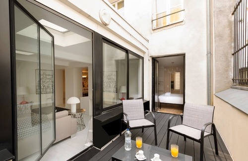 Strasbourg -Saint-Denis Apartment | Elegant 3 BR Apartment - Guest Rated 9.8 with Full Amenities