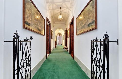Sallustiano Apartment | Elegant Apartment Via Veneto with Hot Tub & Breakfast