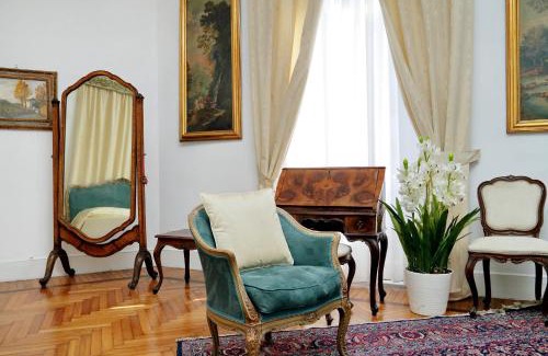 Sallustiano Apartment | Elegant Apartment Via Veneto with Hot Tub & Breakfast