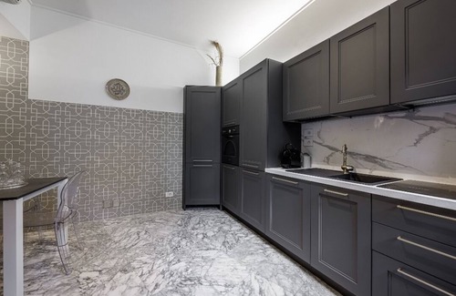 Santo Spirito House | Exquisite Home with Italian Charm and Spa Amenities