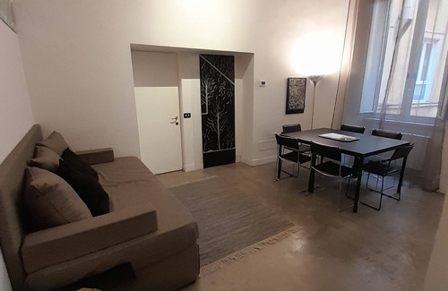 Rione VI Parione House | Experience the Prestigious Farnese Loft with Spa & Hot Tub