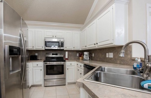 Lubbock House | Comfortable Preston Place - Pet Friendly with Great Amenities