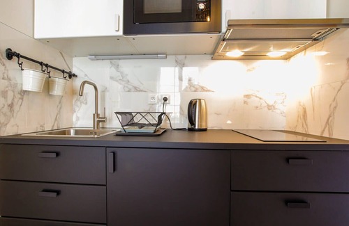 Bordeaux Sud Apartment | Inviting 2 Bedroom Duplex with Spa and Family Amenities
