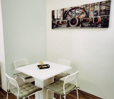 Erdberg Apartment | Cozy Apartment Steps from Metro with Family-Friendly Perks