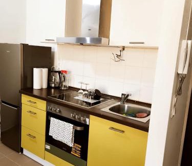 Erdberg Apartment | Cozy Apartment Steps from Metro with Family-Friendly Perks