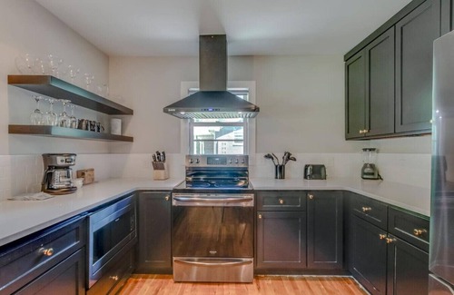 Franklin House | Pretty & Bright - Historic Franklin Quadplex