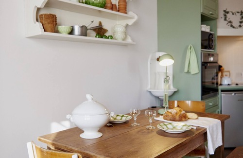 Saint-Quay-Perros House | Delightful Cottage with Nostalgic Charm in Brittany