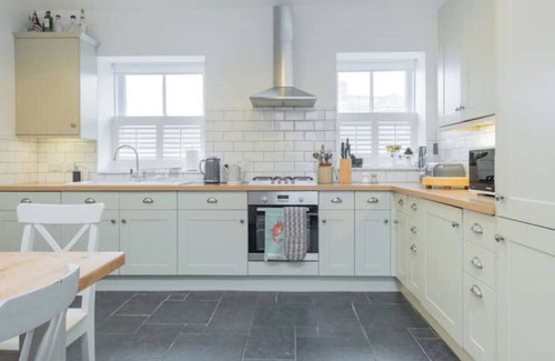 Buckie Cottage | Charming Cottage on Moray Coast: Walks & Whisky Await