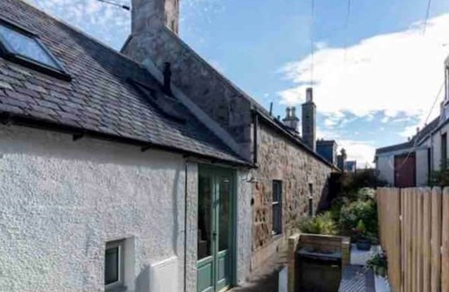 Buckie Cottage | Charming Cottage on Moray Coast: Walks & Whisky Await
