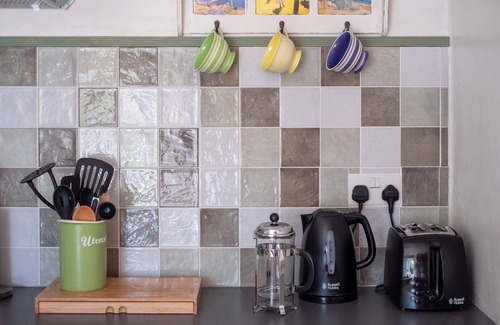 Wissett Apartment | Quaint Studio Cottage Near Heritage Coast with Pool & Spa