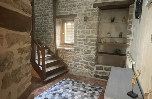 Ecutigny House | Pretty country cottage 20 minutes from the wine route