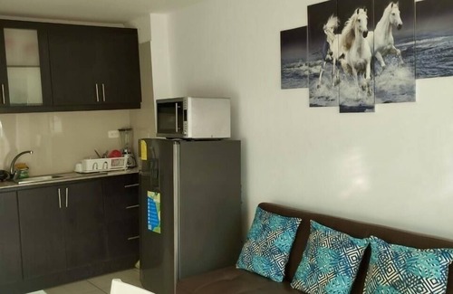 Tonsupa Condo | Cozy One Bedroom Apartment with Pools Near Tonsupa Beach