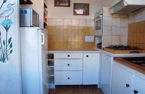 Saint-Georges-d'Oleron House | Charming Fisherman's House: Pet-Friendly Escape with Kitchen