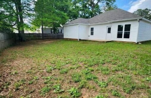 Warner Robins House | Cozy Home in Warner Robins for Mid to Long Stays