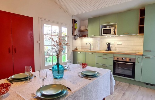 Loix House | Delightful House in Loix with Oceanfront Views & Parking