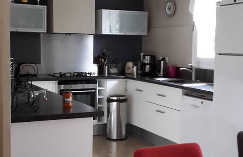 Trets House | Charming House with Pool Near Sainte Victoire - Rated 9.6