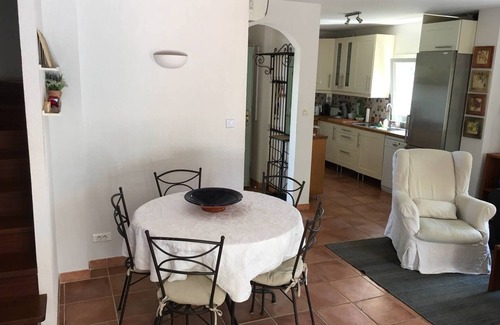 Plage de la Garonnette House | Beautiful House with Pool Steps from the Beach - 10/10 Rating