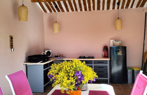 Saint-Saturnin-les-Apt House | Discover LA VILLA CONSTANCE: A Relaxing Escape in Lubéron