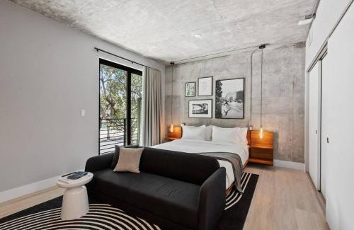 Flagler Village Apartment | Modern Industrial Rola Apartment with King Bed - 9.3/10 Rating