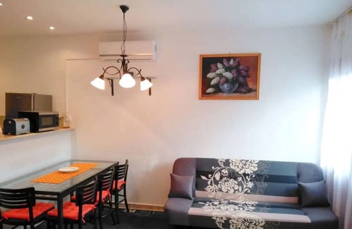 Balatonmariafurdo House | Welcoming Retreat with Ocean View and Family-Friendly Amenities