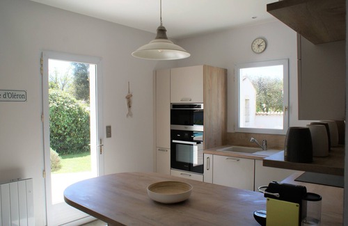 Le Grand-Village-Plage Villa | Inviting Villa with Pool, Near Forest and Beach - Guest Rated 9.8