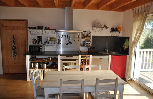 Roscanvel House | Charming Wooden House with Ocean View & Pool - 9.8/10 Rated