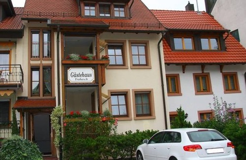 Endingen am Kaiserstuhl Resort | Cozy Private Room with Kitchen & Breakfast for 2 Guests
