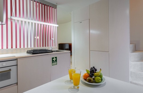 Vila Real Santo Antonio Apartment | Discover Princess Building: Poolside Retreat by LovelyStay