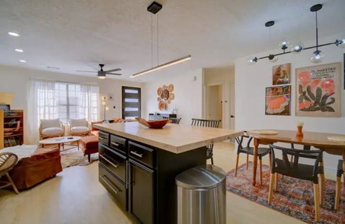 Barelas House | Pet-Friendly Prickly Pear Retreat with Hot Tub & Pool