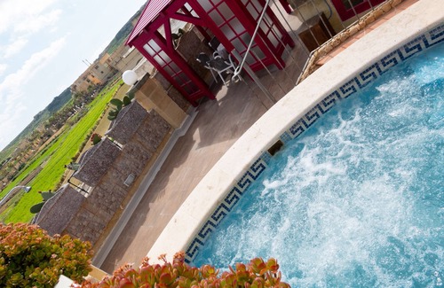 San Lawrenz Apartment | Discover Prickly Pear No 2: Family & Pet Friendly Retreat