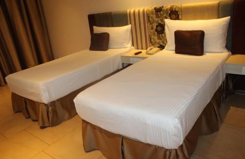 Phaltan Hotel | Budget-Friendly Getaway at Jakson Inns with Pool & Spa