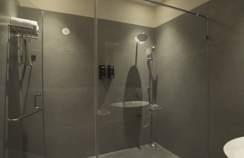 Rajkot Hotel | Relax at Pride Resort Rajkot with Pool and Spa Amenities