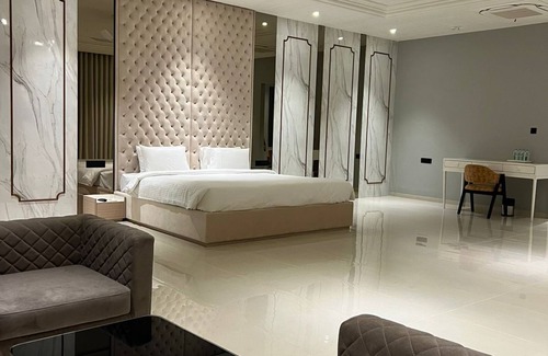 Rajkot Hotel | Relax at Pride Resort Rajkot with Pool and Spa Amenities
