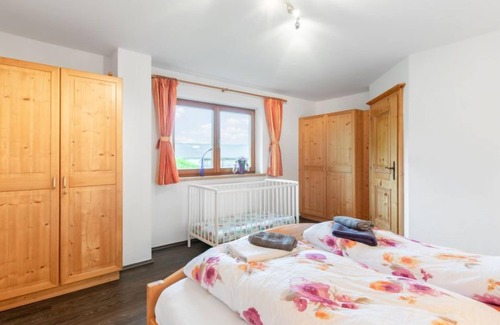 Bramberg am Wildkogel Apartment | Discover Prieslern: Guest Rated 9.8 with Lake Views