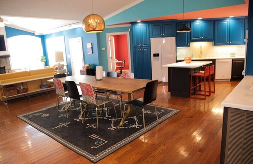 Leesburg House | Spacious Home with Lake View, Child Friendly & Top Rated 9.8