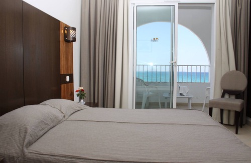 Hiboun Hotel | Exceptional Stay at Primasol El Mehdi with Pool & Spa