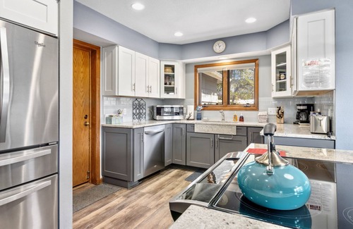 Windcliff Estates House | Experience Primavista at Windcliff: 4-Star Family Retreat