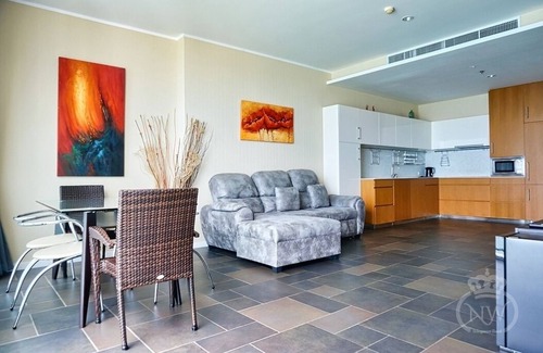 North Pattaya Condo | Relaxing 2 Bed Apartment at Northpoint Wongamat Beach