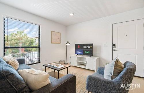 Chestnut Apartment | Prime ATX Location Near Cafes, Dining & Family-Friendly Amenities