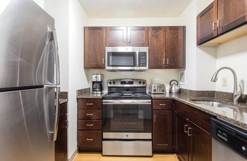 Prudential - St. Botolph Apartment | Modern Back Bay 2BR/2B Close to Prudential Center