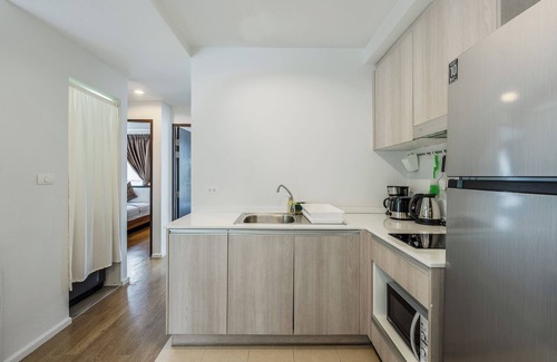 Phuket Apartment | Prime Condo Near Mall & Old Town C185