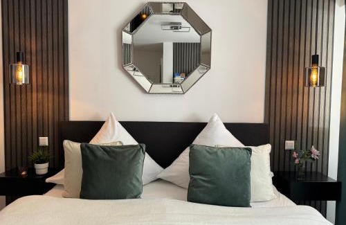Karlsruhe City Centre Apartment | Family-Friendly Retreat at Prime Host Dream Hotel