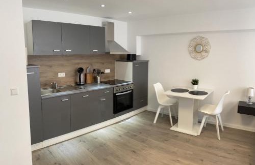 Karlsruhe City Centre Apartment | Discover Prime Host Dream Deluxe: Family-Friendly Retreat