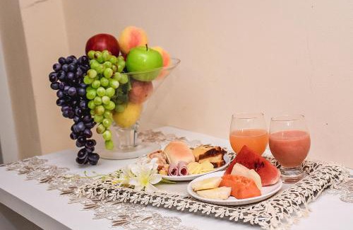 Santana Hotel | Ideal Stay at Prime Hotel with Family-Friendly Amenities
