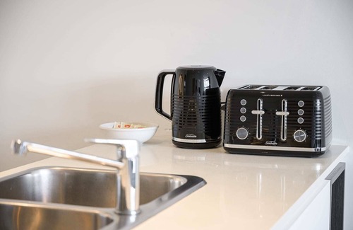 Chatswood CBD Apartment | Prime Location 1BD Apartment in Chatswood