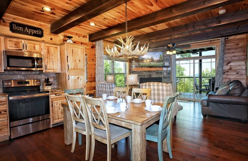 Gatlinburg - Pigeon Forge Cabin | Prime Location Cabin with Views, Game Room & Fire Pit