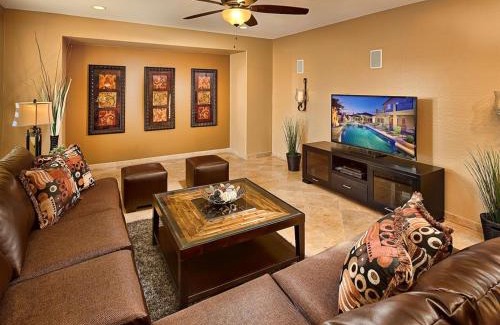 Sonoran Foothills House | Family-Friendly Phoenix Vacation Rentals with Pool & Hot Tub